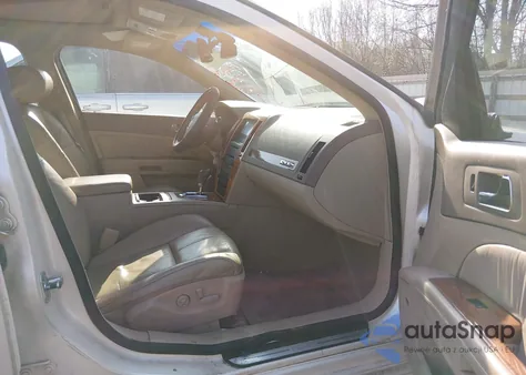 2007 Cadillac Sts V8 z USA, uszkodzony, nr VIN 1G6DC67A870134732